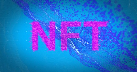 Foto de Banner de texto nft púrpura contra onda digital azul sobre fondo azul. criptomoneda y el concepto de tecnología de arte - Imagen libre de derechos