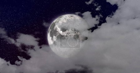 Téléchargez les photos : Image d'une planète grise sur un ciel nocturne nuageux. Planètes, cosmos et univers concept image générée numériquement. - en image libre de droit