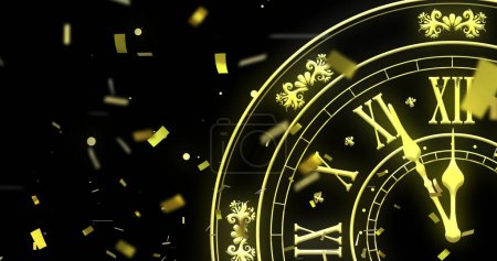 Téléchargez les photos : Image d'horloge montrant minuit, confettis et feux d'artifice explosant sur fond noir. Nouvel an, réveillon du Nouvel An, fête, célébration et concept de tradition image générée numériquement. - en image libre de droit