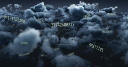 Bild der Datenverarbeitung von Zahlen über Wolken. Globales Cloud Computing, Geschäfts-, Finanz-, Rechen- und Datenverarbeitungskonzept digital generiertes Bild.