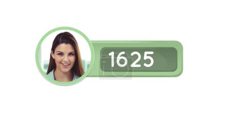 Téléchargez les photos : Image d'une boîte verte avec un nombre croissant et une photo recadrée d'une femme caucasienne sur fond blanc. 4k - en image libre de droit