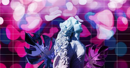 Blätter und klassische weibliche Skulpturen verzerren sich über Gitter und rosafarbenen flüssigen Hintergrund. Abstraktes, Kunst, Technologie, Energie, digitale Schnittstelle, Verbindung und Kommunikation digital erzeugtes Bild.