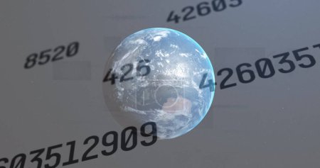 Foto de Un globo transparente que muestra continentes, flotando sobre dígitos. Los números en segundo plano están creando atmósfera digital alrededor de la Tierra, mejorando el atractivo visual - Imagen libre de derechos