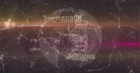 Image des nombres changeants, des sentiers lumineux et du réseau de connexions sur le globe tournant. Concept de réseautage mondial et de technologie d'entreprise