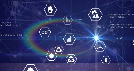 Bild von Symbolen für erneuerbare Energien mit angeschlossenen Punkten und Codierung über der Linse. Digital generiert, Telekommunikation, Datenverarbeitung, Recycling, grüne Technologie, Nachhaltigkeit, Umweltschutz.