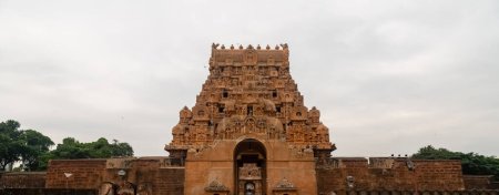 Foto de The Great Entrance of Brihadeeswara Temple, Thanjavur India. Thanjavur Big Temple. - Imagen libre de derechos