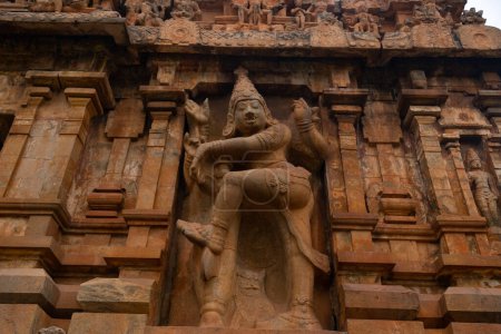 Foto de Thanjavur Big Temple Statues. Old Ancient Statues In Thanjavur Brihadeeswara Temple. The Thanjavur Big Temple World Heritage Sites UNESCO. - Imagen libre de derechos