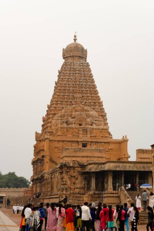 Foto de Thanjavur, India - December 11th 2022: Thanjavur Big Temple. Brihadeeswara Temple, Thanjavur, Tamilnadu , India. Load Shiva Temple. - Imagen libre de derechos