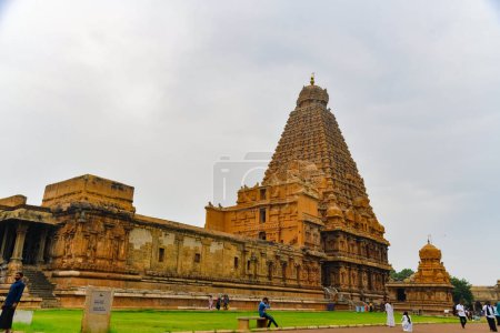 Foto de Thanjavur, India - December 11th 2022: Thanjavur Big Temple. Brihadeeswara Temple, Thanjavur, Tamilnadu , India. Load Shiva Temple. - Imagen libre de derechos