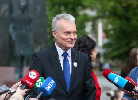 Téléchargez les photos : Le soir où Gitanas Nauseda a été élu Président de la République de Lituanie. Vilnius 05 26 2019 - en image libre de droit