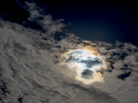 Foto de Eclipse parcial del sol. Eclipse solar. - Imagen libre de derechos