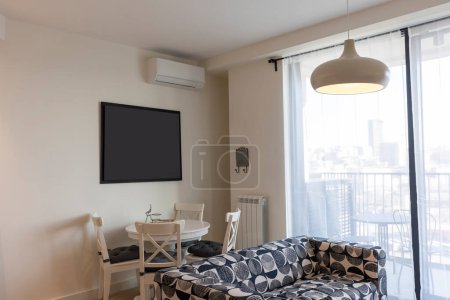 Téléchargez les photos : Salon intérieur dans nouvel appartement - en image libre de droit