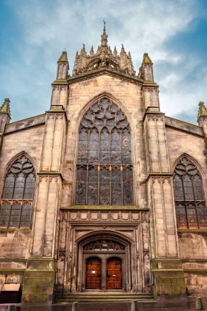 A vertical view of the exterior architecture of St. Giles Cathedral, in medieval Gothic style. Edinburgh Old Town, Scotland
