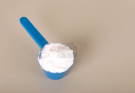Foto de Suplemento de polvo monohidrato de creatina para atletas - Imagen libre de derechos