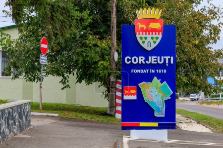 Téléchargez les photos : September 18, 2021 Corgeuti Moldova village marker with year of foundation 1618 and map. For editorial use. Background - en image libre de droit