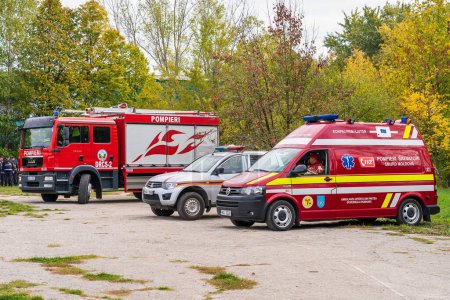 Foto de Cars of different services raised on a training alert, an emergency case. October 12, 2022 Balti Moldova. - Imagen libre de derechos