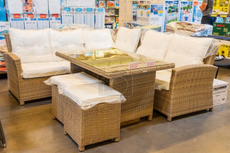 Foto de Furniture for a garden and a personal plot. Goods in the supermarket. June 15, 2022 Beltsy Moldova. - Imagen libre de derechos