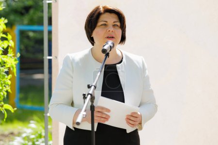 Foto de 20 de mayo de 2022 Balti Moldova. Natalia Gavrilita ex Primera Ministra de Moldavia. Fondo editorial ilustrativo - Imagen libre de derechos