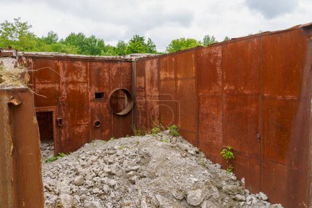 Verlassene geheime Atombunker. Gefechtsstand des Kalten Krieges, Objekt 1180. Hintergrund mit selektivem Fokus
