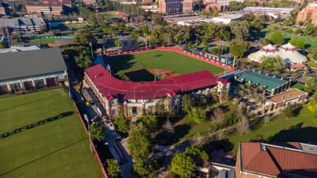 Téléchargez les photos : Tallahassee, FL - March 2023: Mike Martin Field at Dick Howser Stadium, home of Florida State University baseball - en image libre de droit