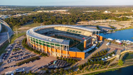 Foto de Waco, TX - Septiembre 2023: Estadio McLane, sede del equipo de fútbol Baylor University Bears. - Imagen libre de derechos
