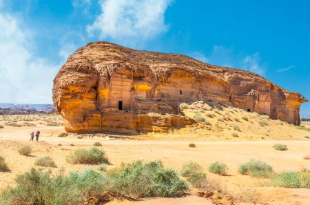 Téléchargez les photos : Jabal al Ahmar anciennes tombes de civilisation nabatéenne gravées dans la pierre, Hegra, Madinah Saleh, Al Ula, Arabie Saoudite - en image libre de droit