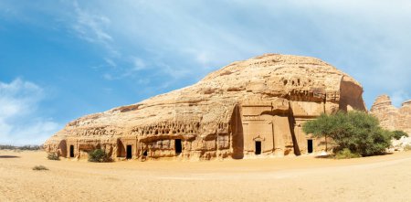 Foto de Jabal al banat complex of nabataean tombs, Hegra, Al Ula, Arabia Saudita - Imagen libre de derechos