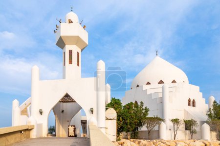 Photo for White Salem Bin Laden Mosque built on the island, Al Khobar, Saudi Arabia - Royalty Free Image