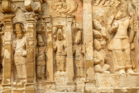 Photo for Thiru Parameswara Vinnagaram temple ancient idol statues decoration, Kanchipuram, Tondaimandalam region, Tamil Nadu, South India - Royalty Free Image