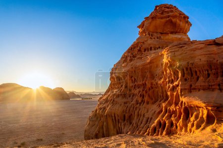 Foto de Formación de erosión en el desierto cerca de la roca elefante, cerca de Al Ula, Arabia Saudita - Imagen libre de derechos