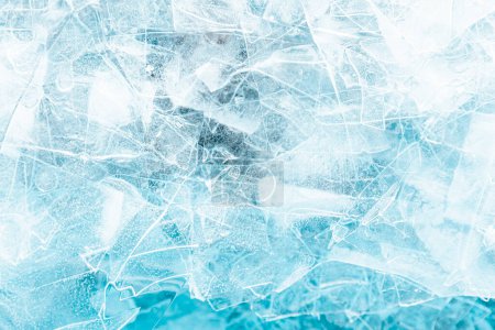 Téléchargez les photos : Fond bleu glace abstrait. Cristaux de glace fragmentés - en image libre de droit
