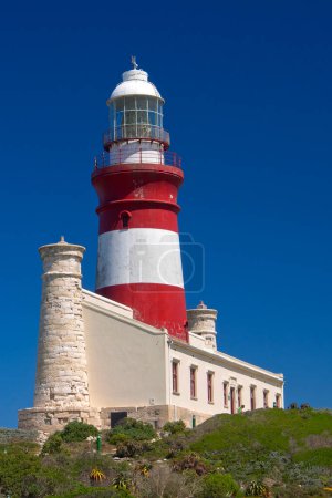 Foto de Cape Agulhas Lighthouse, Cape Agulhas, Agulhas National Park, Western Cape, South Africa, Africa - Imagen libre de derechos