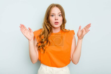 Photo for Young caucasian woman isolated on blue background having an idea, inspiration concept. - Royalty Free Image