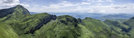 Foto de Vista panorámica de las montañas del Cantábrico, norte de España. - Imagen libre de derechos