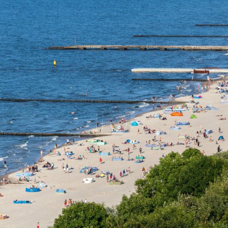 Téléchargez les photos : Vue de la plage de Niechorze en Pologne vers août 2021 à Niechorze. - en image libre de droit