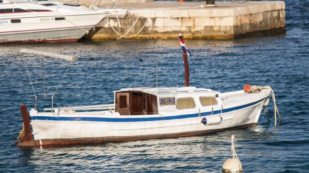 Téléchargez les photos : Belle vue de Zavala sur l'île de Hvar en Croatie vers Septembre 2016 à Hvar. - en image libre de droit
