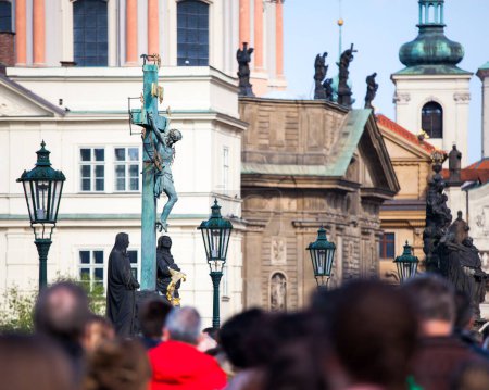 Téléchargez les photos : PRAGUE, RÉPUBLIQUE TCHÈQUE - CIRCA AVRIL 2017 : Vue de la ville de Prague, capitale de la République tchèque vers avril 2017 à Prague. - en image libre de droit