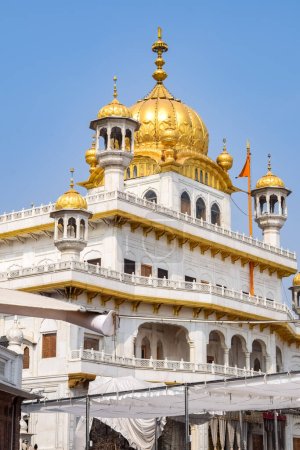 Vue des détails de l'architecture à l'intérieur du temple d'or (Harmandir Sahib) à Amritsar, Punjab, Inde, célèbre monument sikh indien, temple d'or, le sanctuaire principal des sikhs à Amritsar, Inde