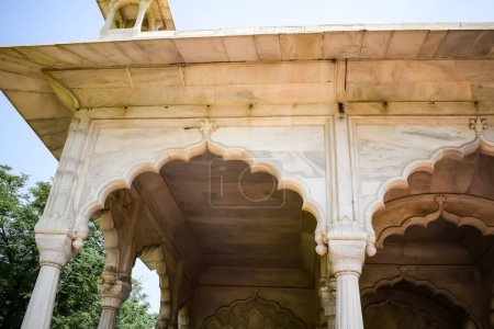 Détails architecturaux de Lal Qila - Fort Rouge situé dans le Vieux Delhi, Inde, Vue à l'intérieur de Delhi Red Fort les célèbres monuments indiens
