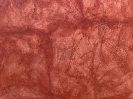 Foto de Pared de yeso rojo con grietas y fondo de textura lavada en Oaxaca, México - Imagen libre de derechos