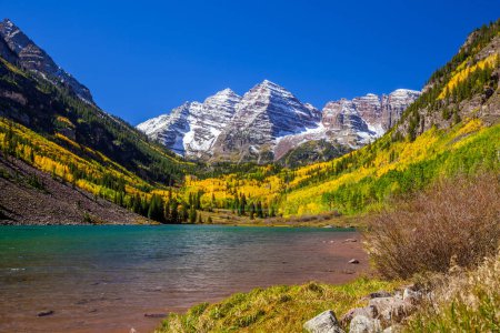 Landschaftsbild von Maroon Bell in Aspen Colorado Herbstsaison, Vereinigte Staaten