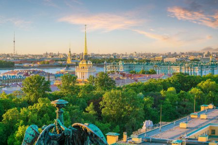 Foto de San Petersburgo horizonte de la ciudad de vista superior paisaje urbano de Rusia al atardecer - Imagen libre de derechos