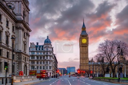 Téléchargez les photos : Skyline de Londres avec Big Ben et les chambres du Parlement, paysage urbain au Royaume-Uni Angleterre - en image libre de droit