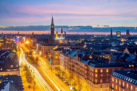 Téléchargez les photos : Paysage urbain du centre-ville de Copenhague skyline au Danemark de vue de dessus - en image libre de droit