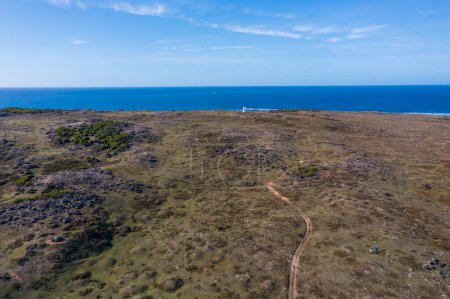 Foto de Fotografía aérea de drones de la escarpada costa de Stokes Point en King Island en Tasmania, Australia - Imagen libre de derechos