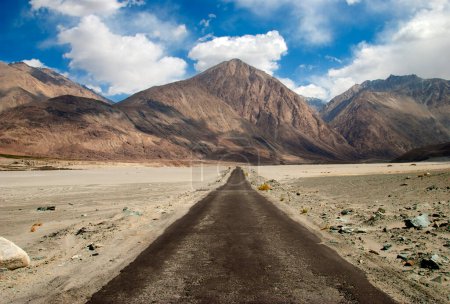 Himalaya Manali-Leh autoroute en Himalaya, Ladakh, Inde