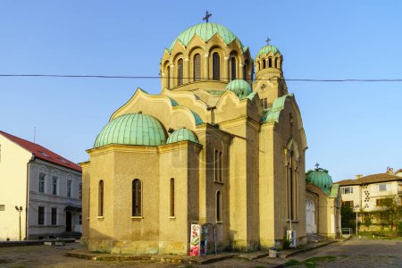 Téléchargez les photos : Veliko Tarnovo, Bulgarie - 24 septembre 2023 : Vue de la cathédrale de la Nativité de Marie, à Veliko Tarnovo, Bulgarie - en image libre de droit