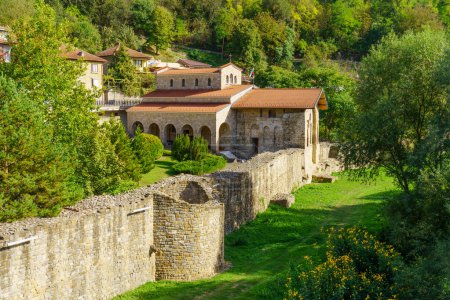 Téléchargez les photos : Vue de l'église Saint George, à Veliko Tarnovo, Bulgarie - en image libre de droit
