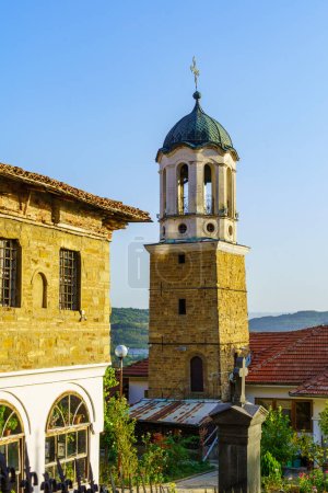 Téléchargez les photos : Vue de l'église St. Nikolay, à Veliko Tarnovo, Bulgarie - en image libre de droit