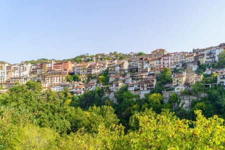 Vista del Barrio Varusha, en Veliko Tarnovo, Bulgaria